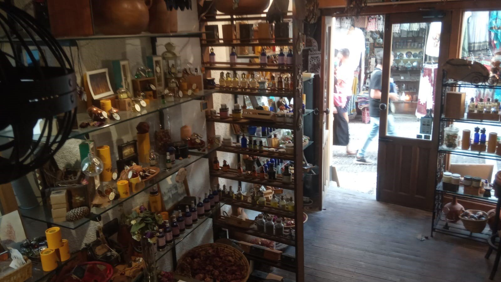 Alquimia Pervaneのお店の様子