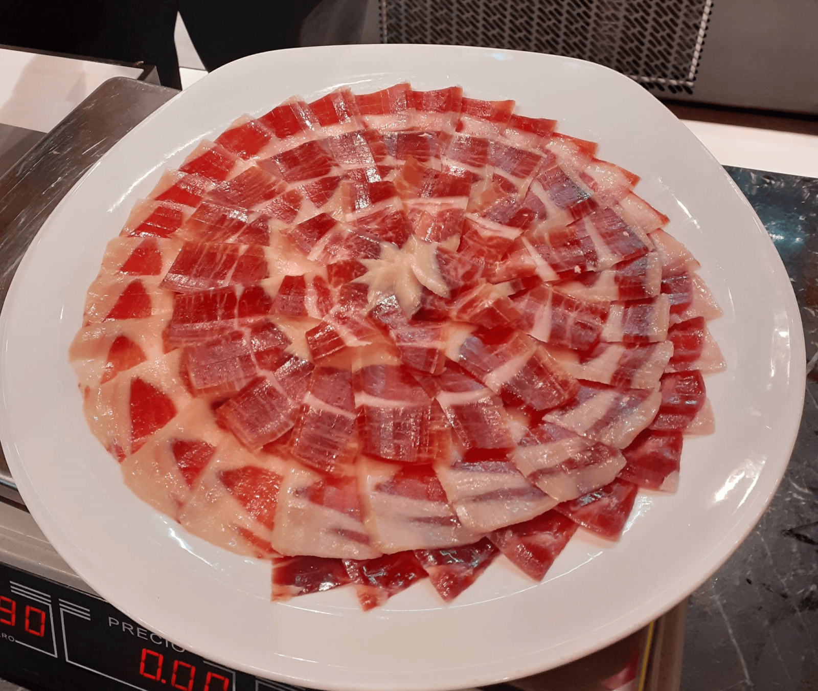 スパイン生ハム