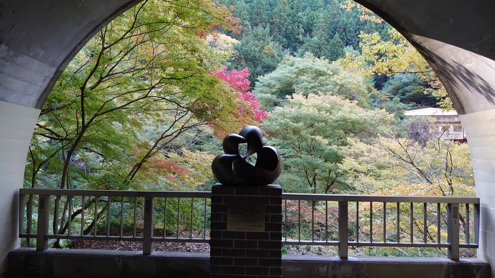 恋人の聖地モニュメント〜オシドリ〜