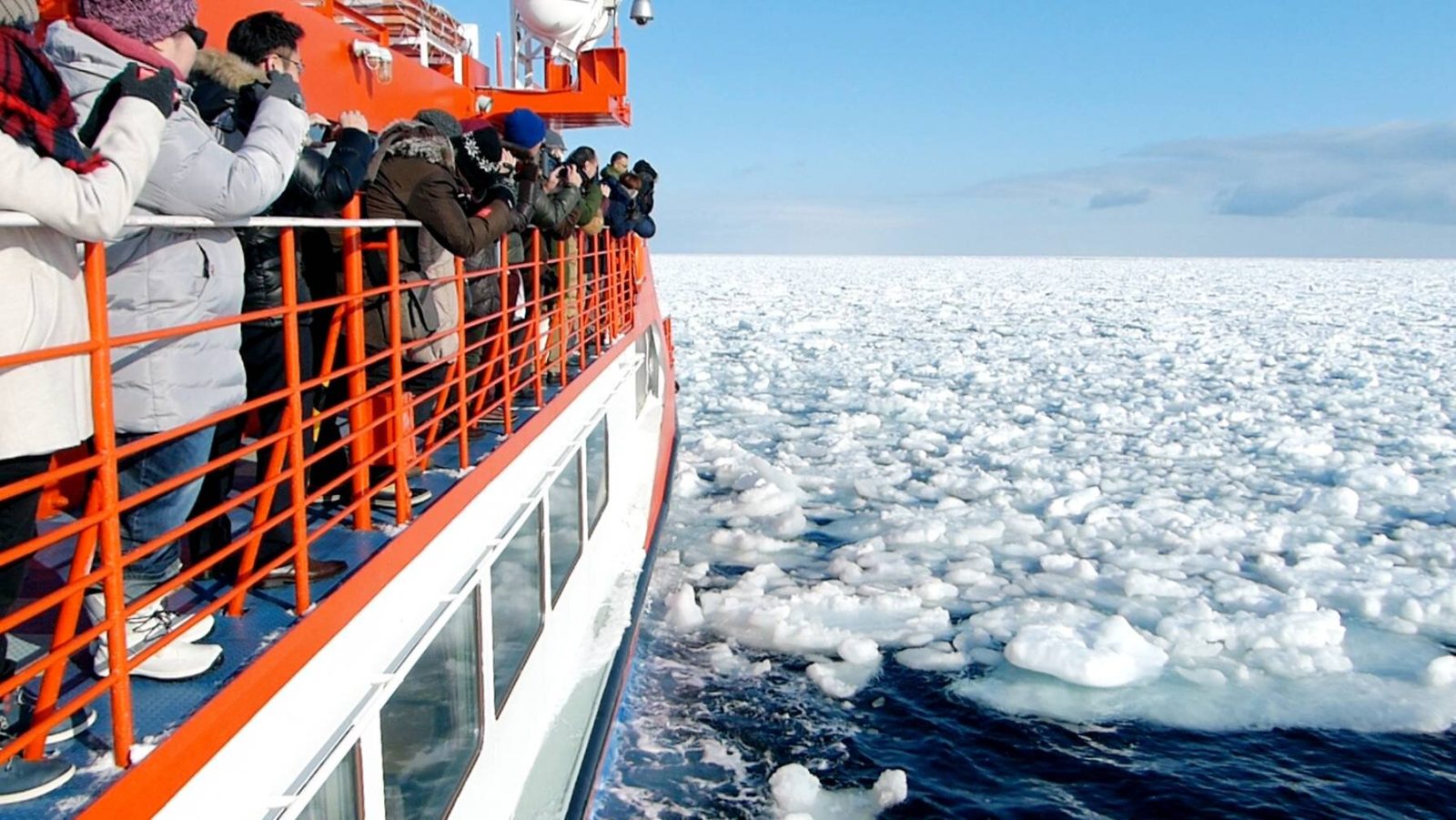 北海道・冬の絶景！海を漂う「流氷」は必見！！おすすめ観光と冬グルメもご紹介