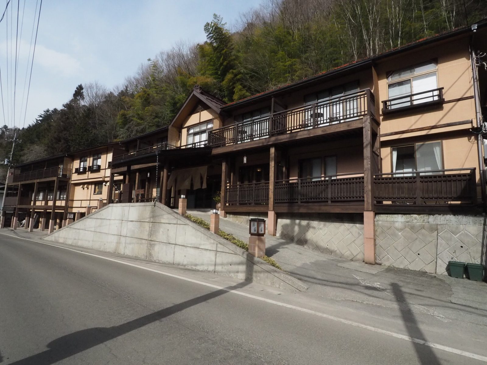 四万温泉-柏屋旅館
