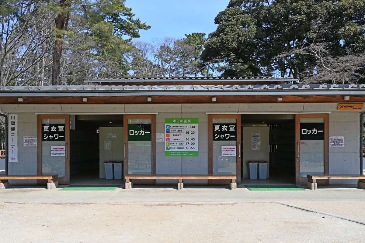 清水公園の更衣室とロッカー