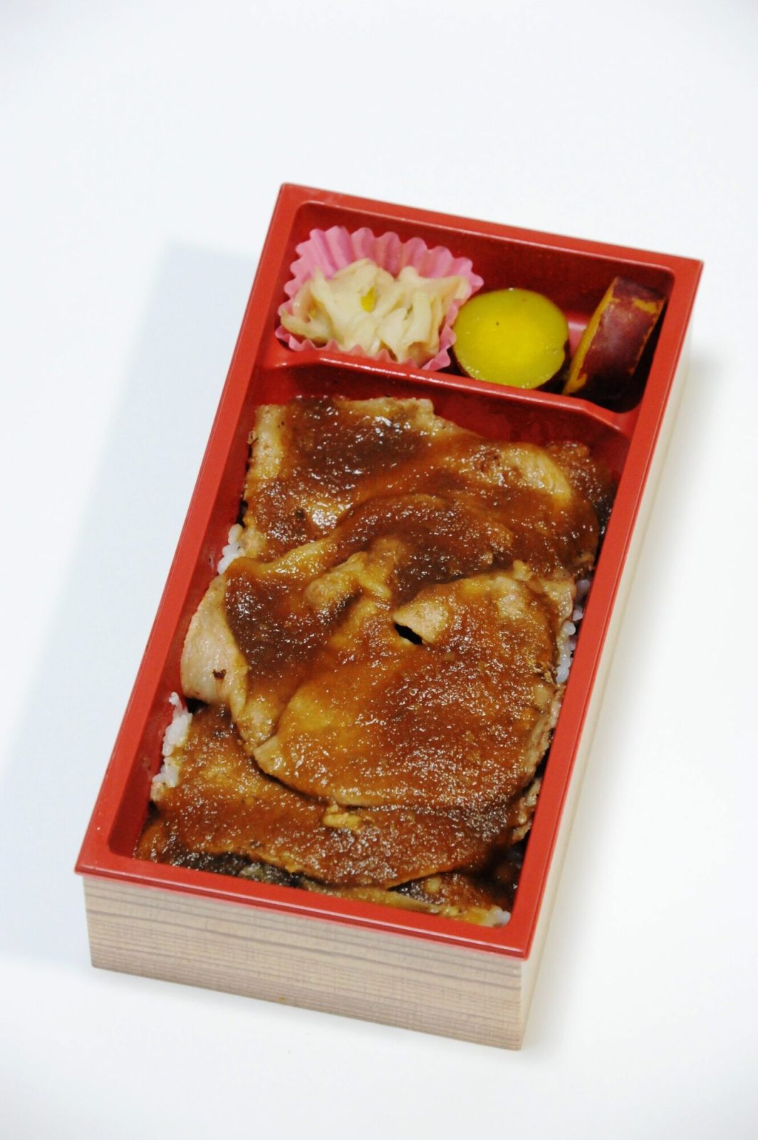 群馬県神戸駅にあるやまと豚弁当