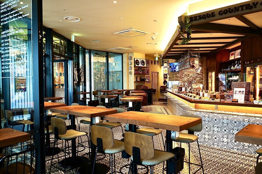 スペインのグランソルの東京1号店
