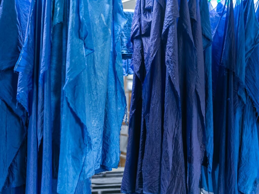 藍染された布