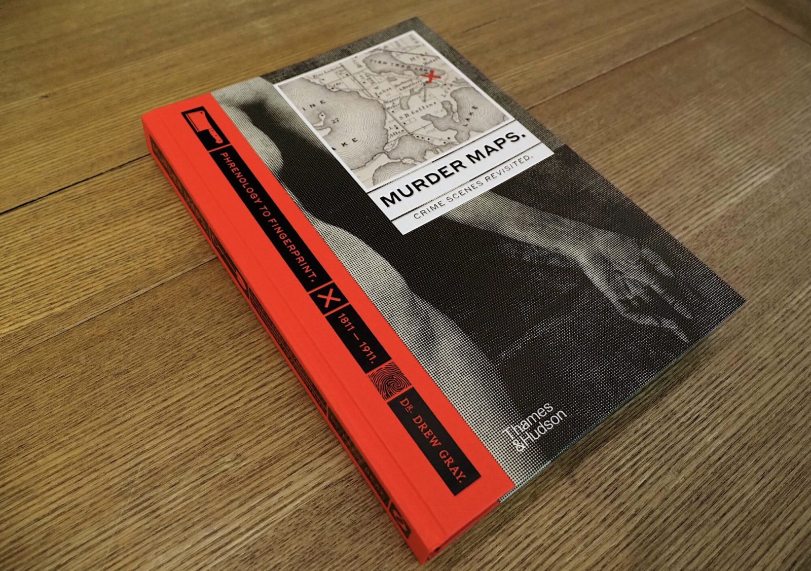 代官山蔦屋書店旅行コンシェルジュ太田さんおススメの本「MUDER MAPS」
