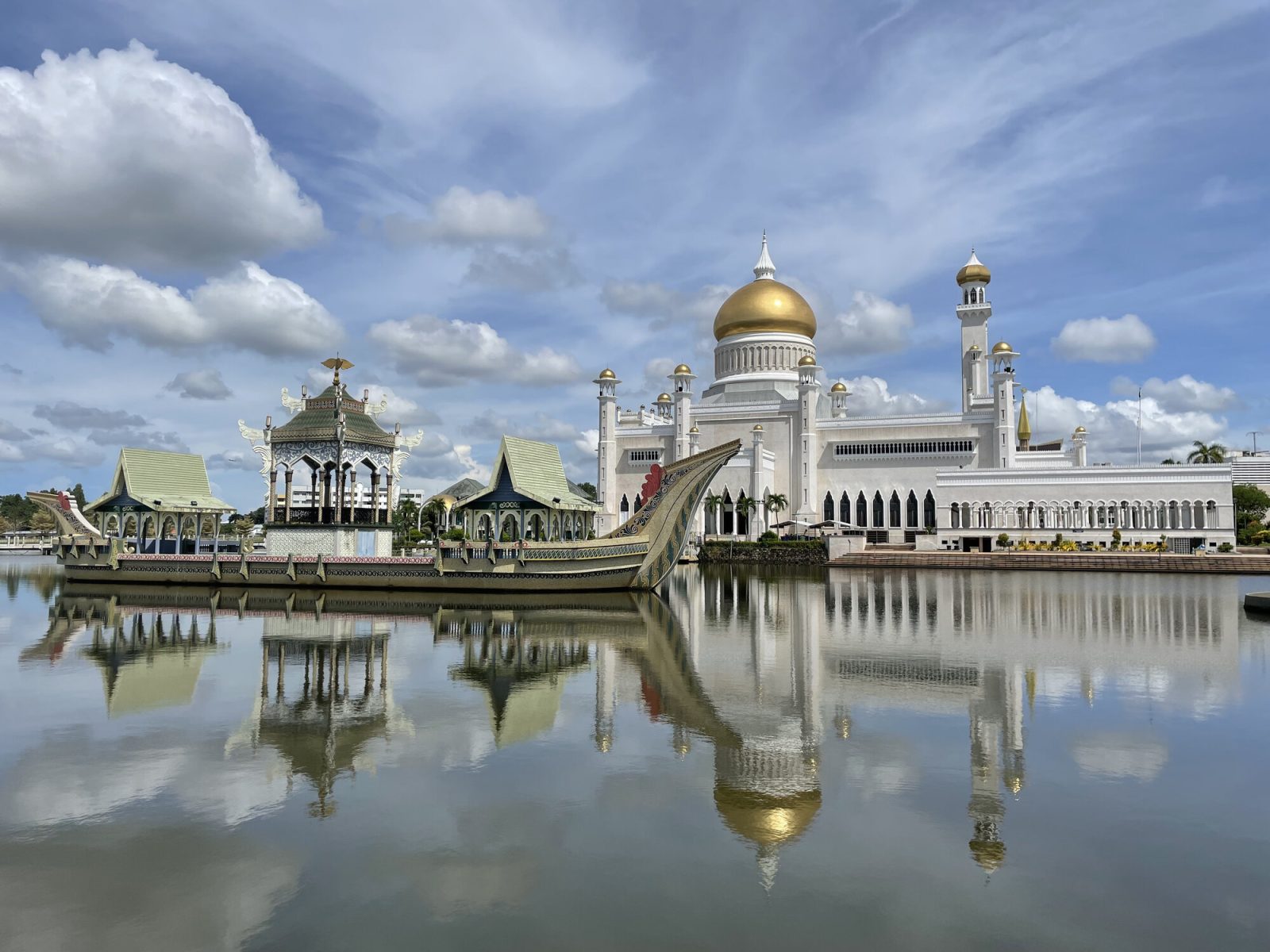 ブルネイのモスクOmar Ali Saiffudin Mosque
