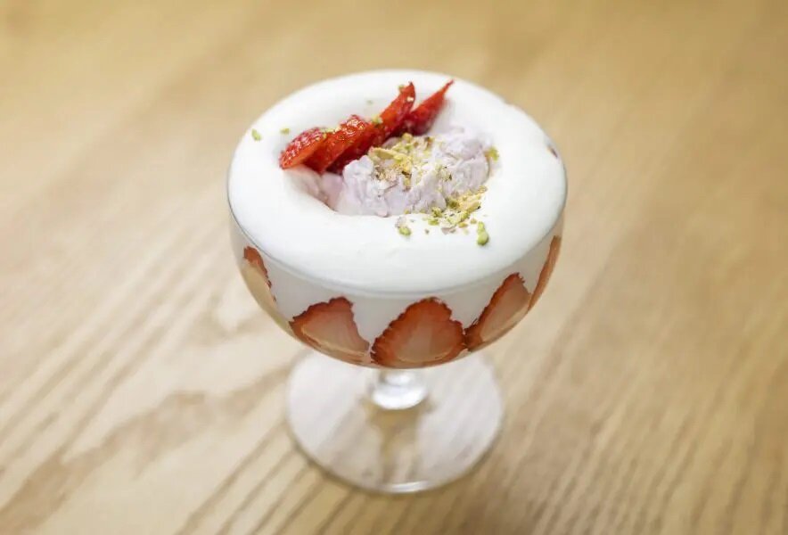 深山豆富店考案レシピ「ムース風すったてクリームサンデー」