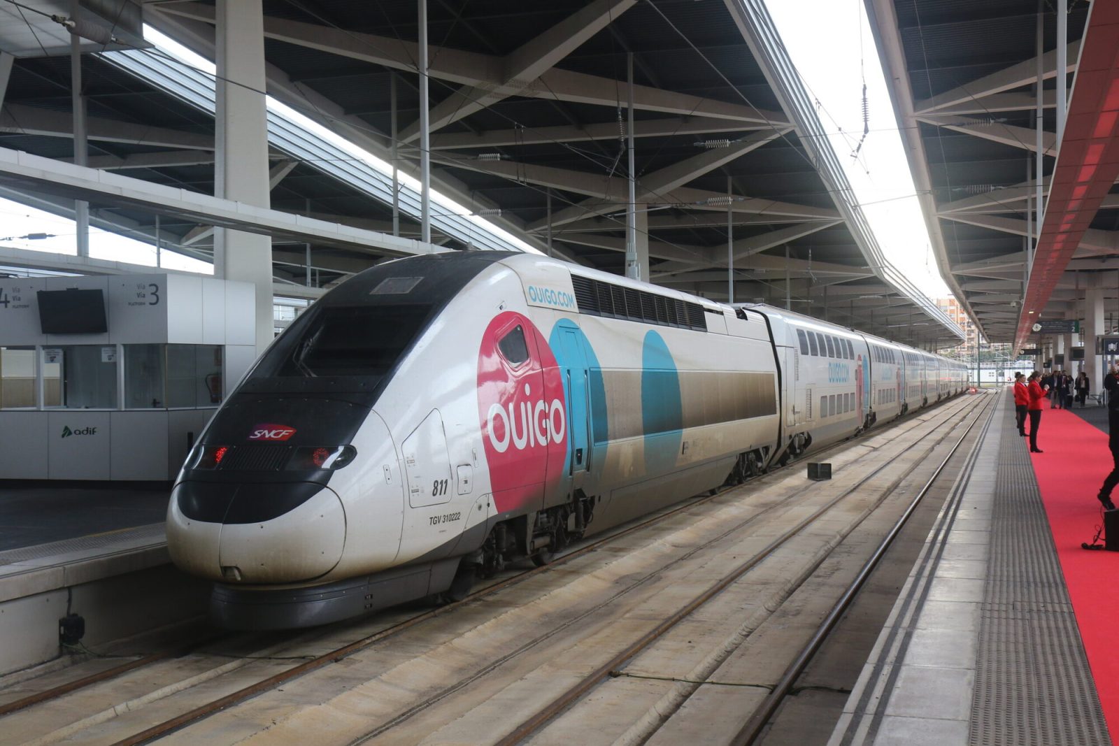 スペインの高速列車OUIGO
