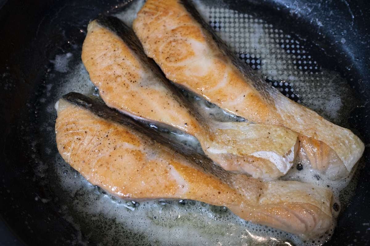 サーモン焼き