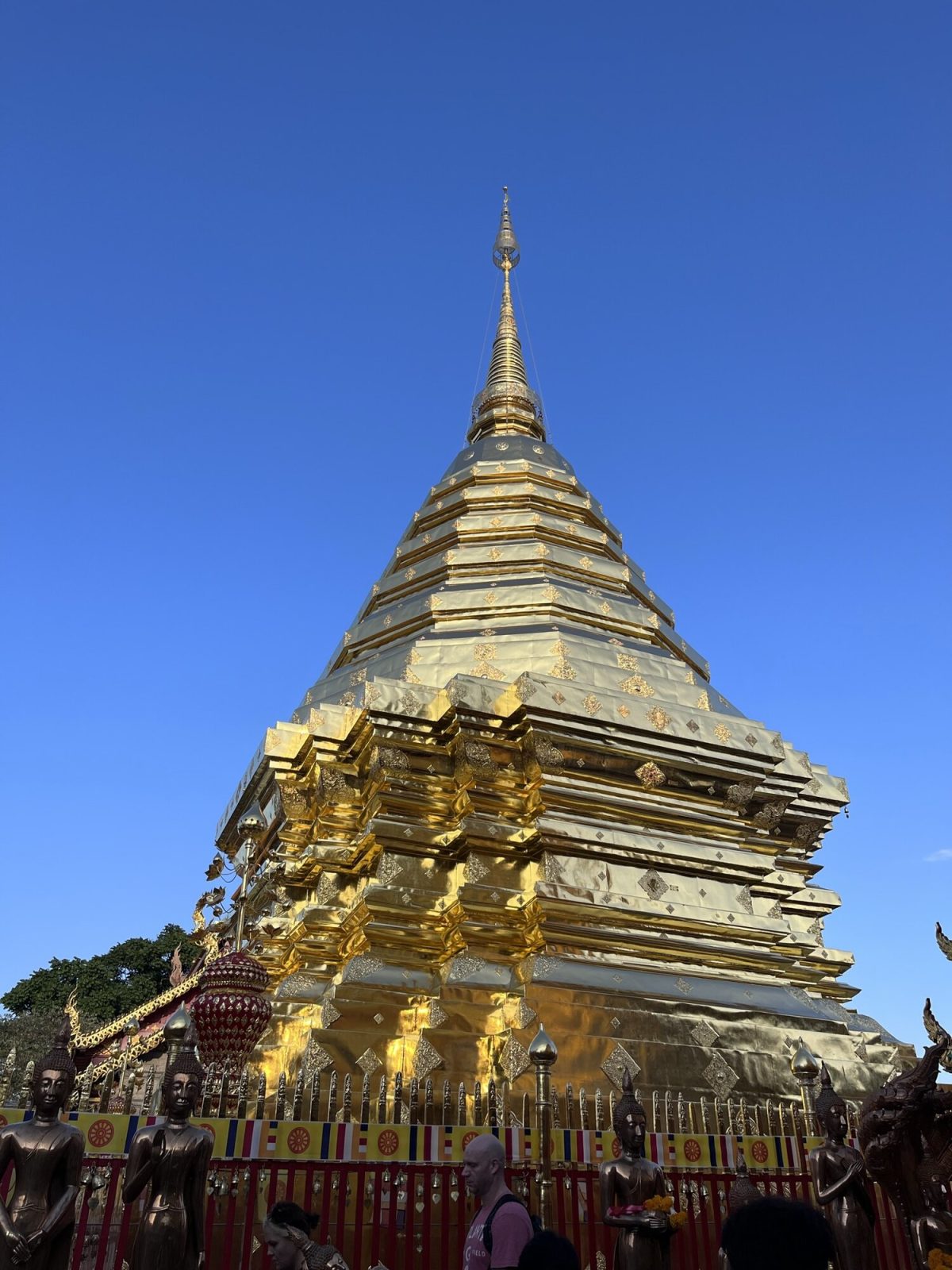 チェンマイのステープ山にある寺院「ワット・プラ・タート・ドイ・ステープ」