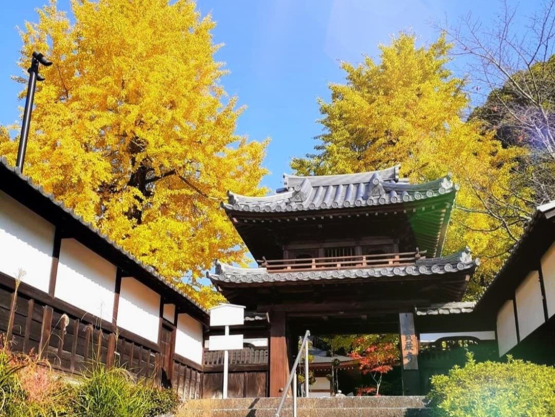 道後温泉の観光スポット宝厳寺
