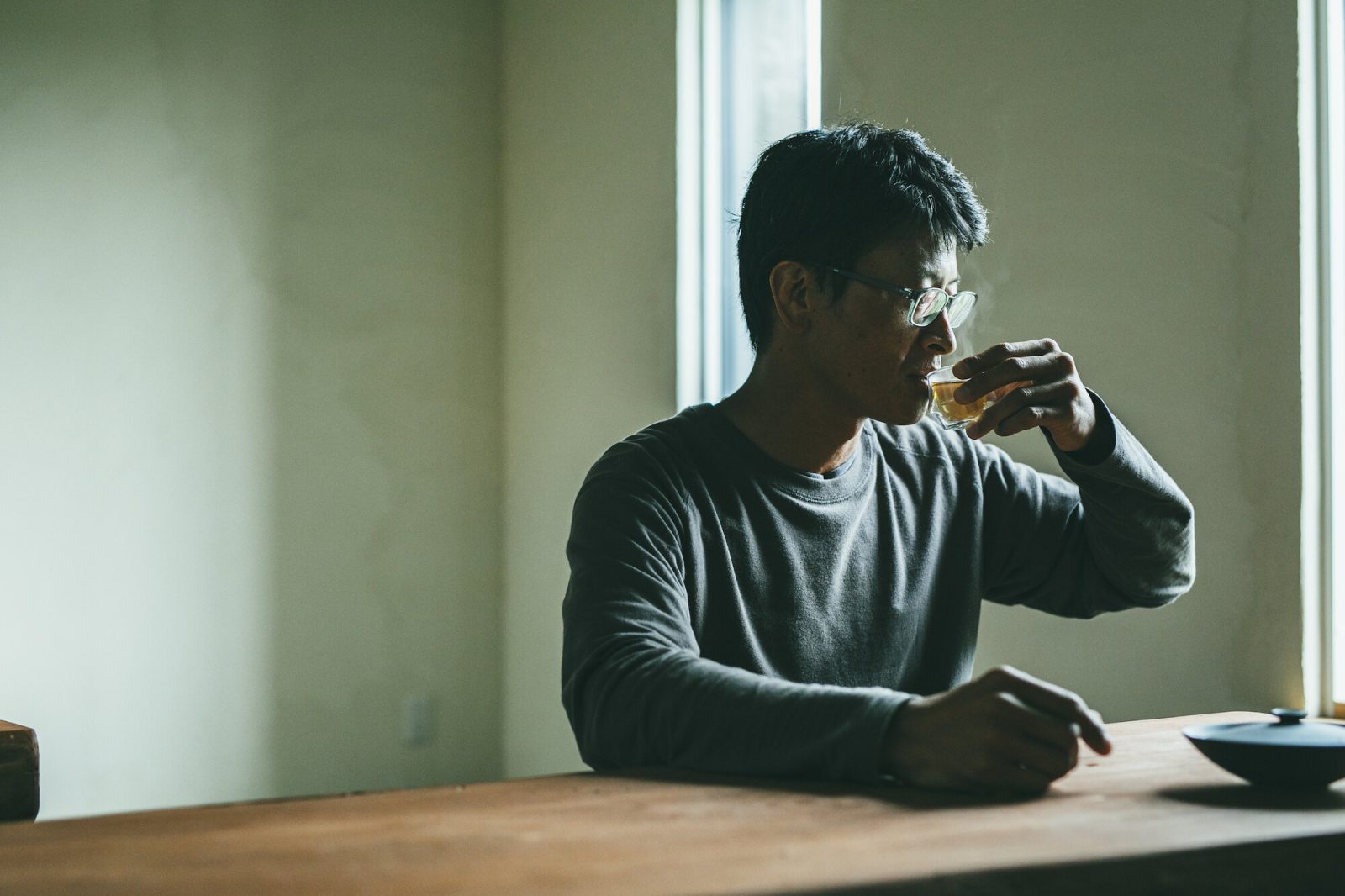 北海道TEAを飲んでいる人