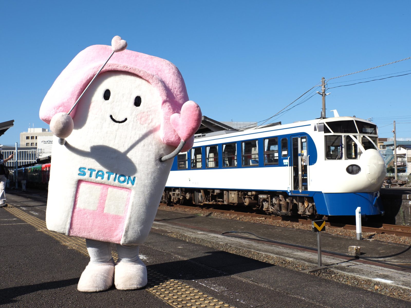 JR四国のゆるキャラ「スマイルえきちゃん」