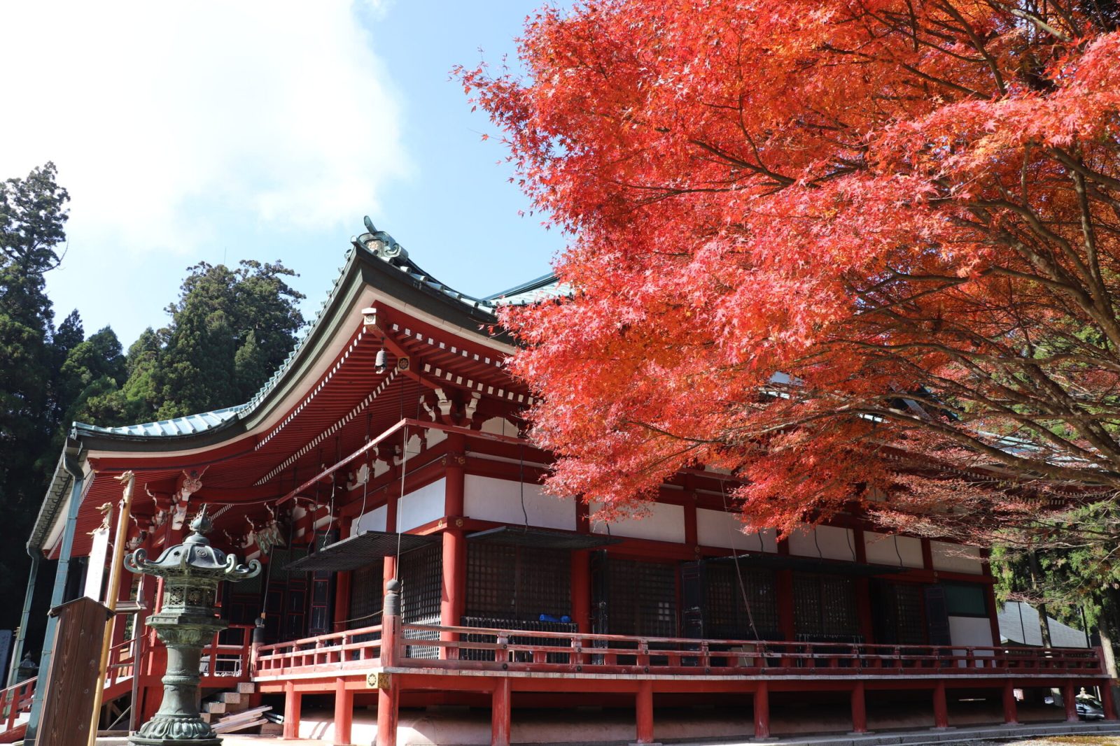 関西の紅葉スポット「比叡山延暦寺」（滋賀県）