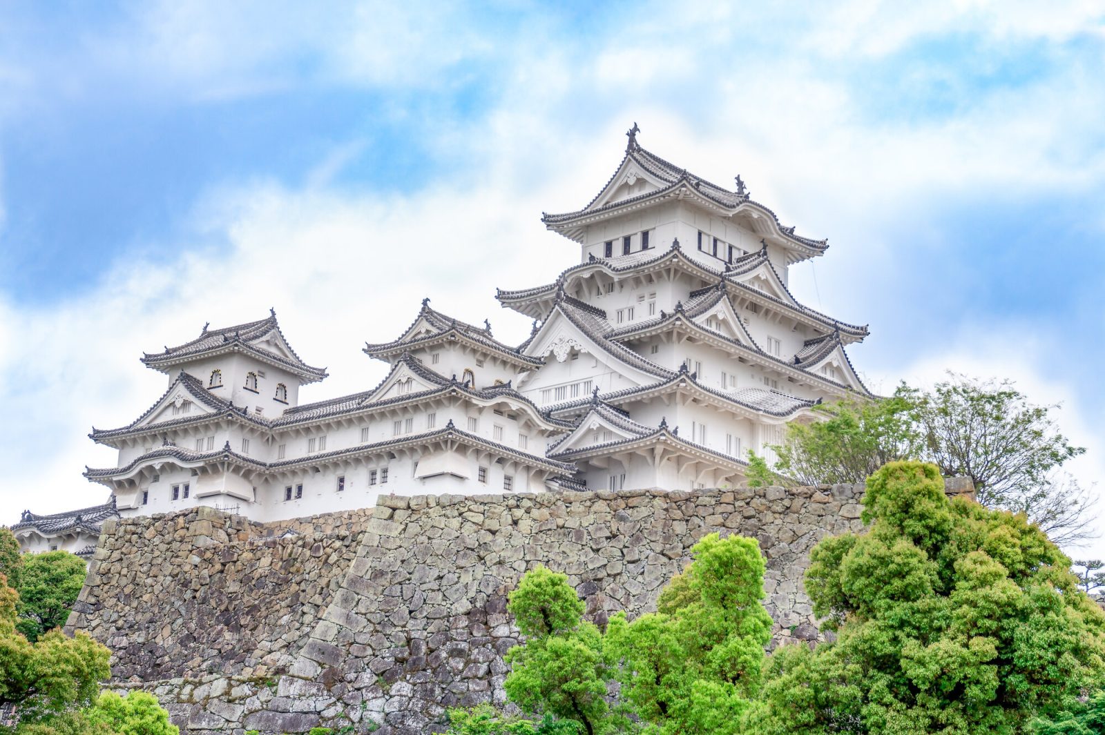 日本三名城の「姫路城」その歴史と周辺のおすすめ宿3選
