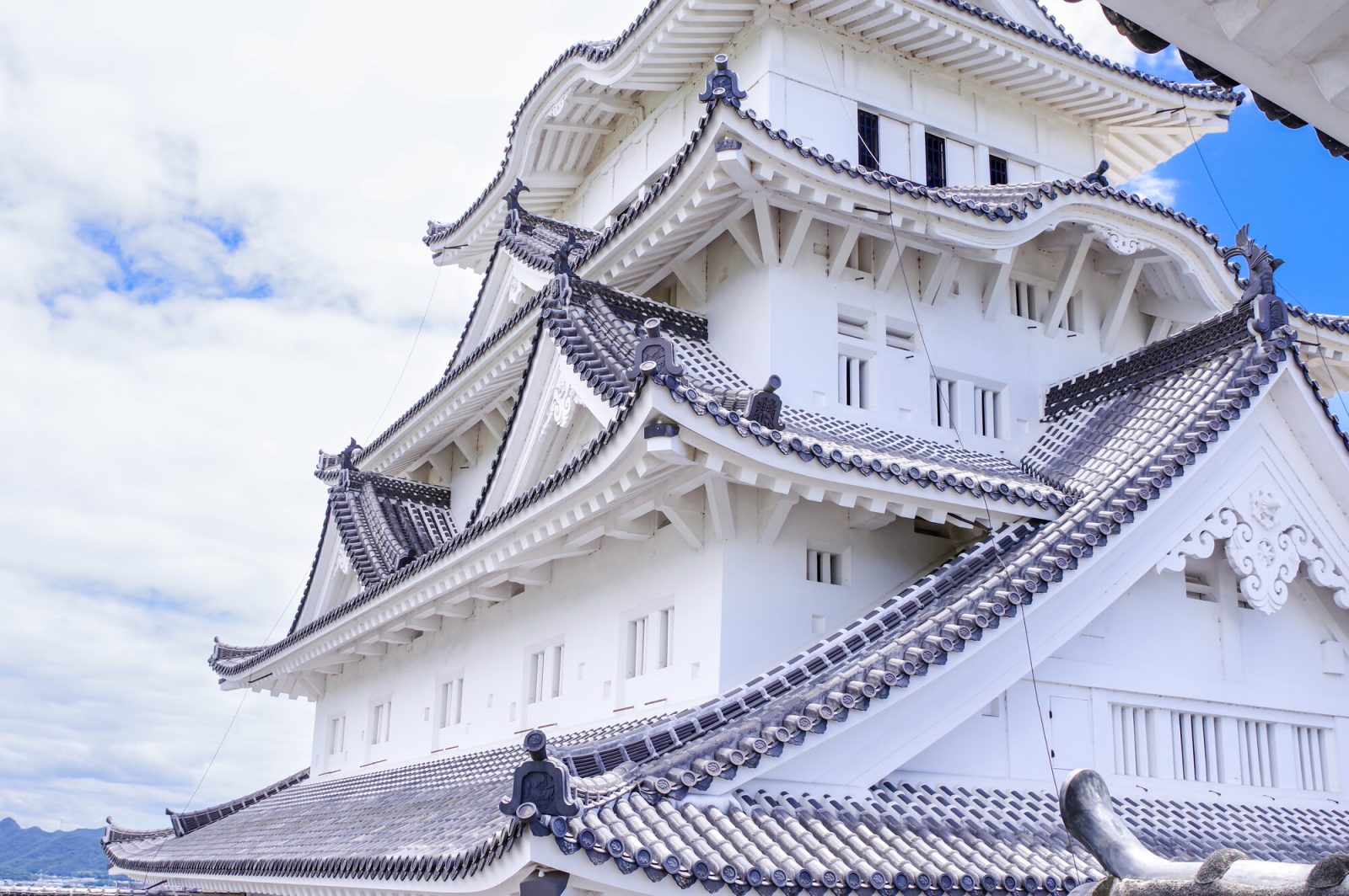 姫路城の白漆喰総塗籠