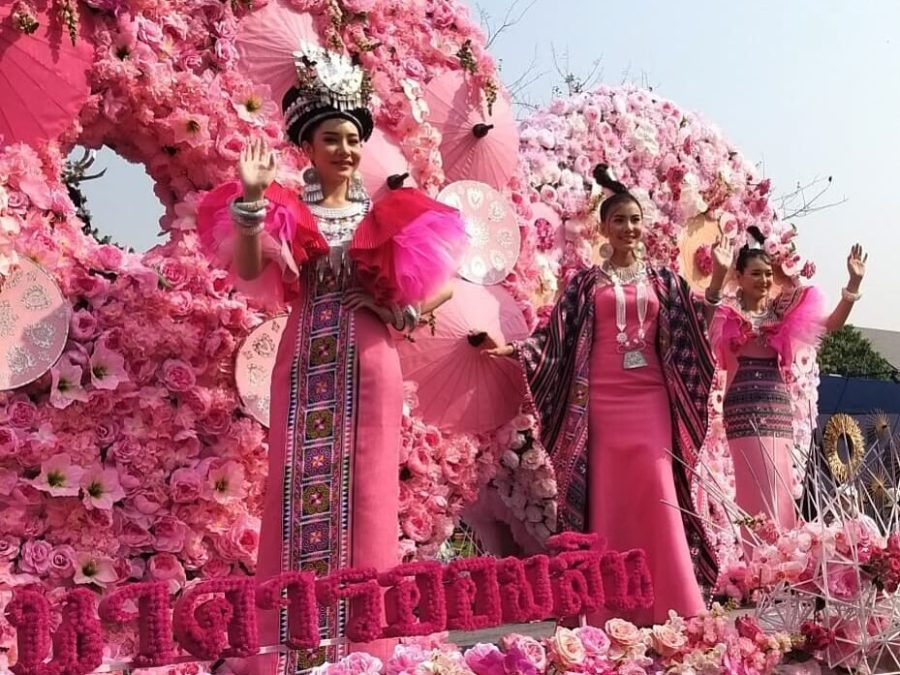 街が花々で溢れる美しいシーズン心も躍るチェンマイ花祭り