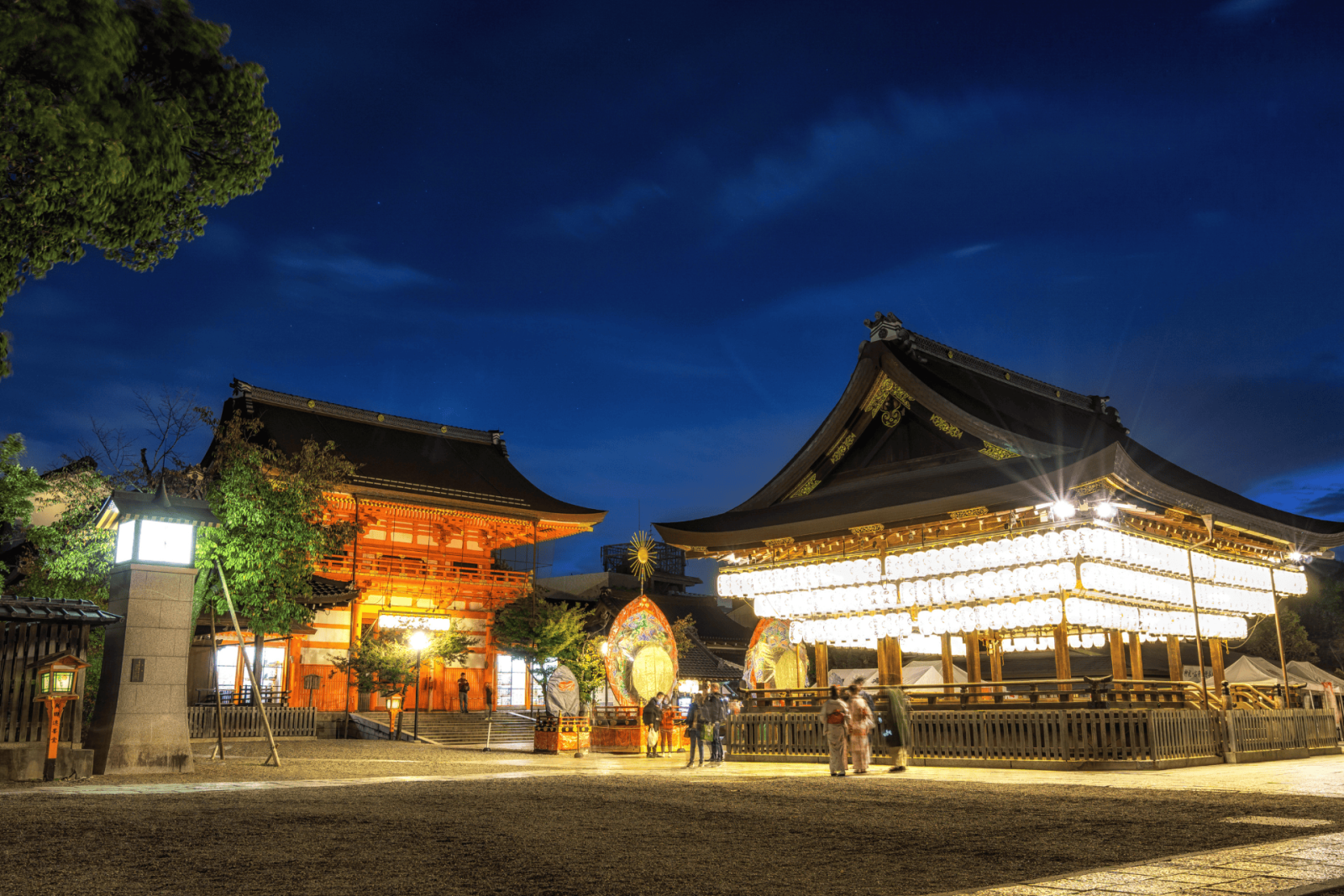 京都の節分祭「四方参り」のひとつ「八坂神社」