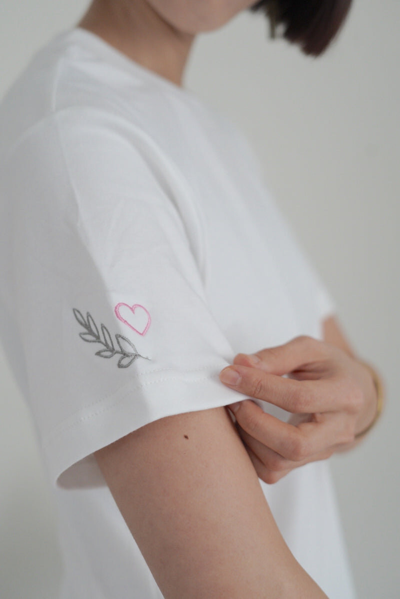 kelluna. のOMAMORI T-Shirt