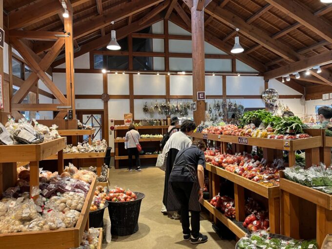 川場田園プラザ内の野菜直売所