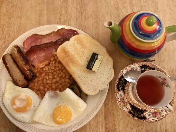 イギリス定番の朝食 "フル・イングリッシュ・ブレックファスト"