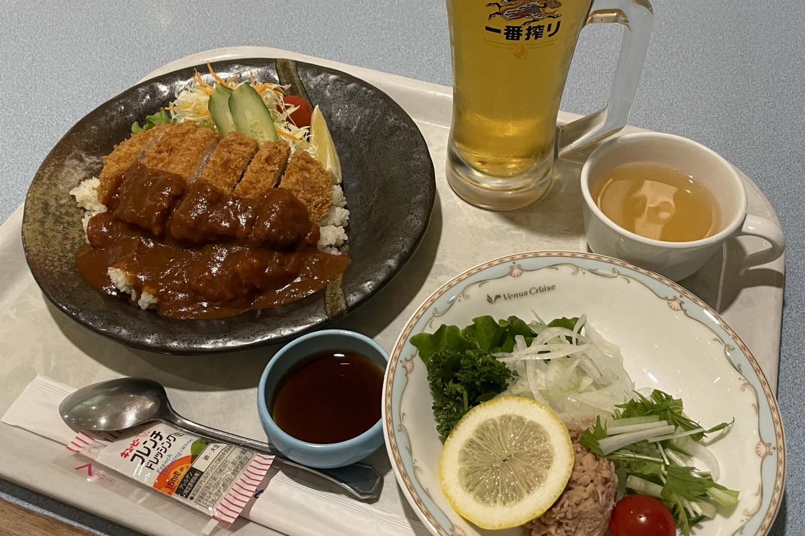 フェリーのアラカルトメニュー