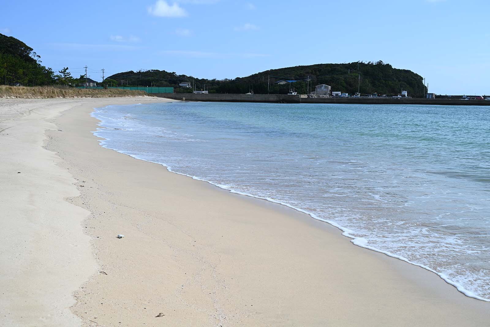 筒城浜の波打ち際