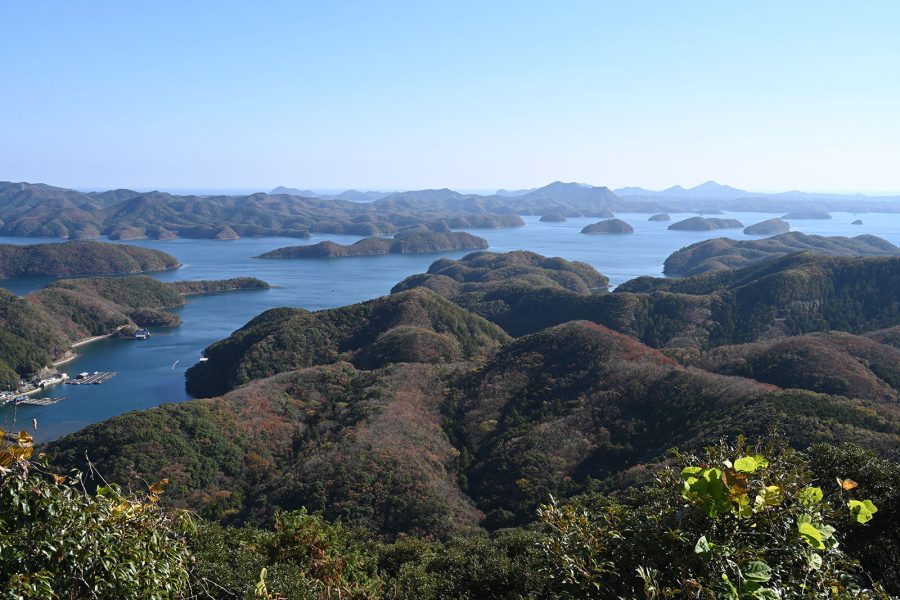美しい海岸線をもつ自然豊かな国境の島、歴史ロマンあふれる対馬を2日間で巡る旅