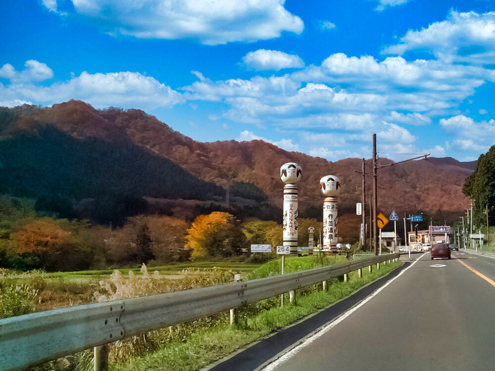 作並温泉のこけし看板