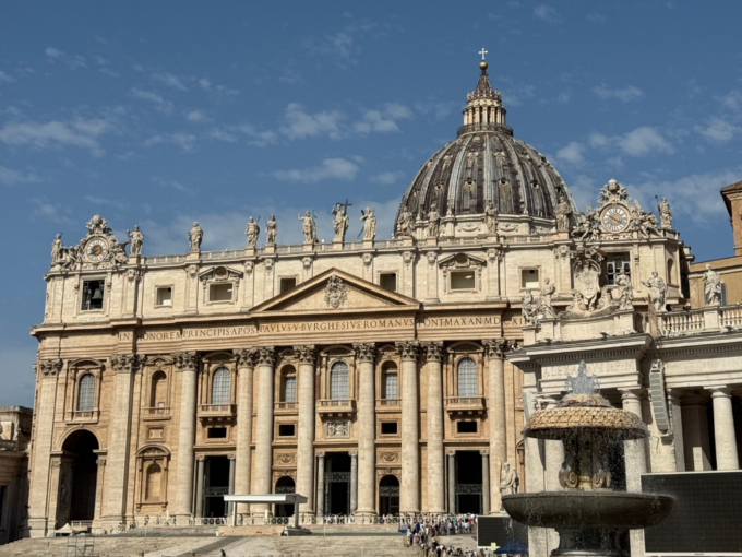 バチカン市国のサン・ピエトロ寺院