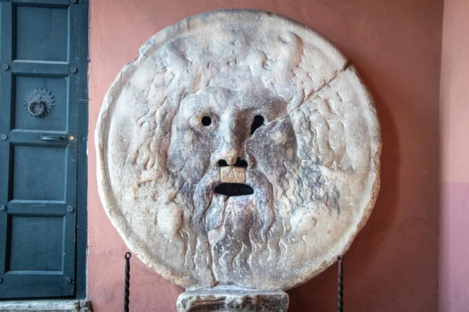 ローマの「真実の口」