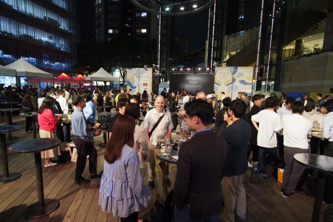 多くの人で賑わうベルギービールウィークエンド六本木