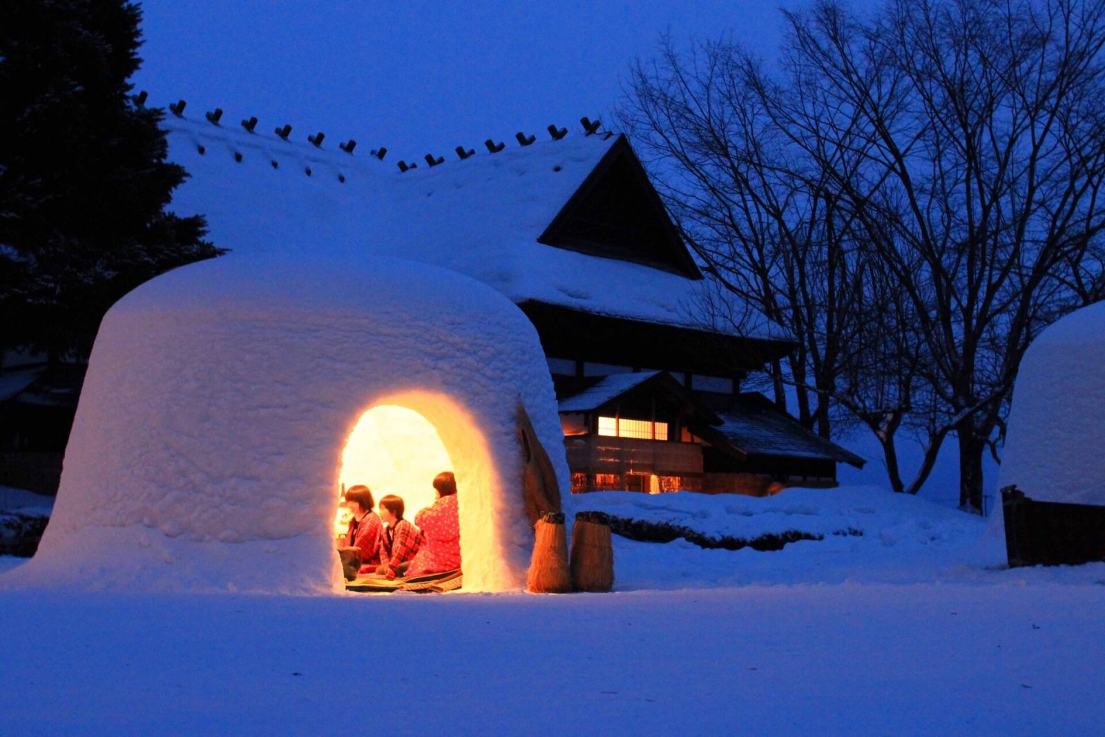 【横手の雪まつり2026】 かまくらとぼんでんを巡る、秋田・横手の冬旅ガイド