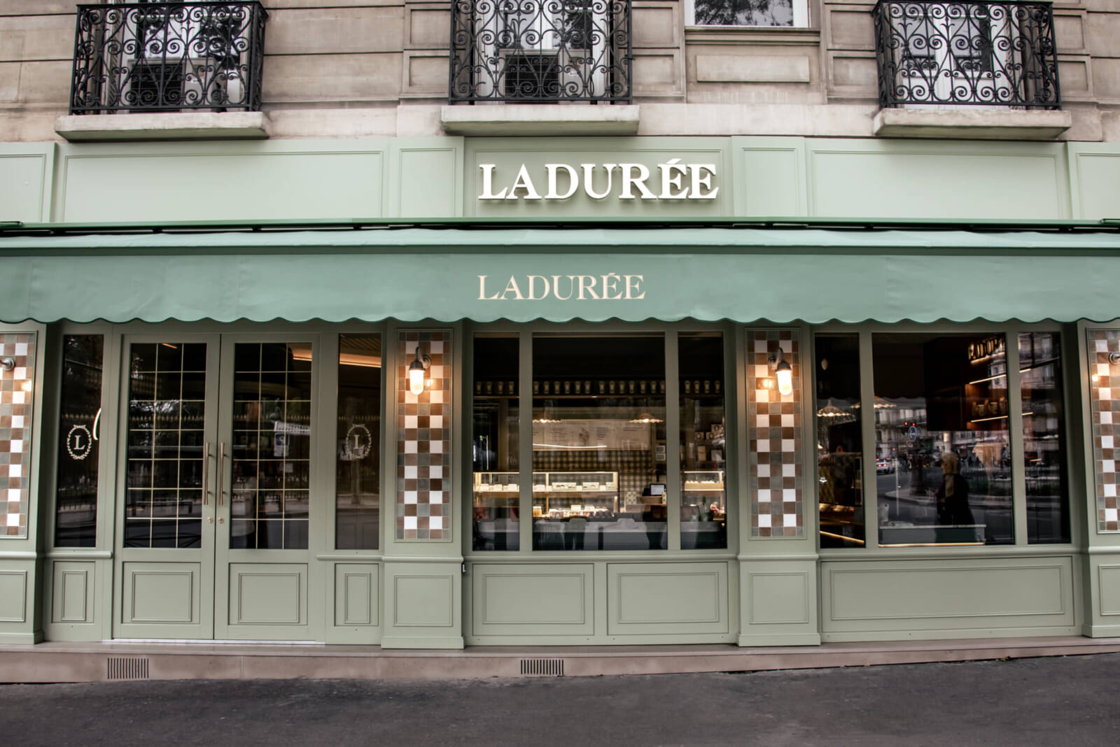 リュクサンブール店の外観