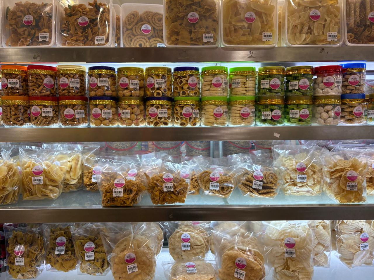 菓子店の棚